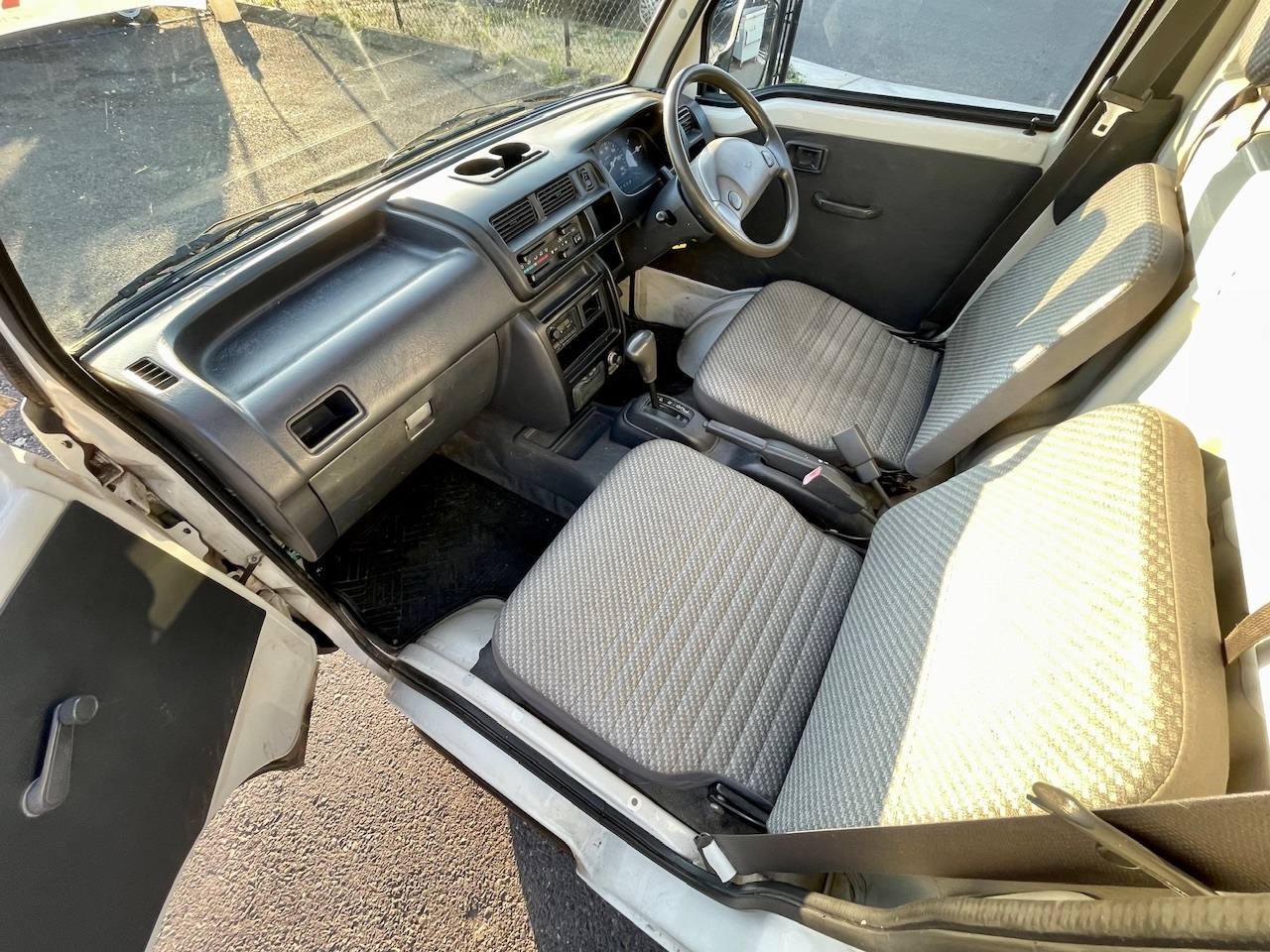 1999 Daihatsu Hi-Jet EFI DLI Twincam 4WD, 2Hi-4Hi, AC, Automatic