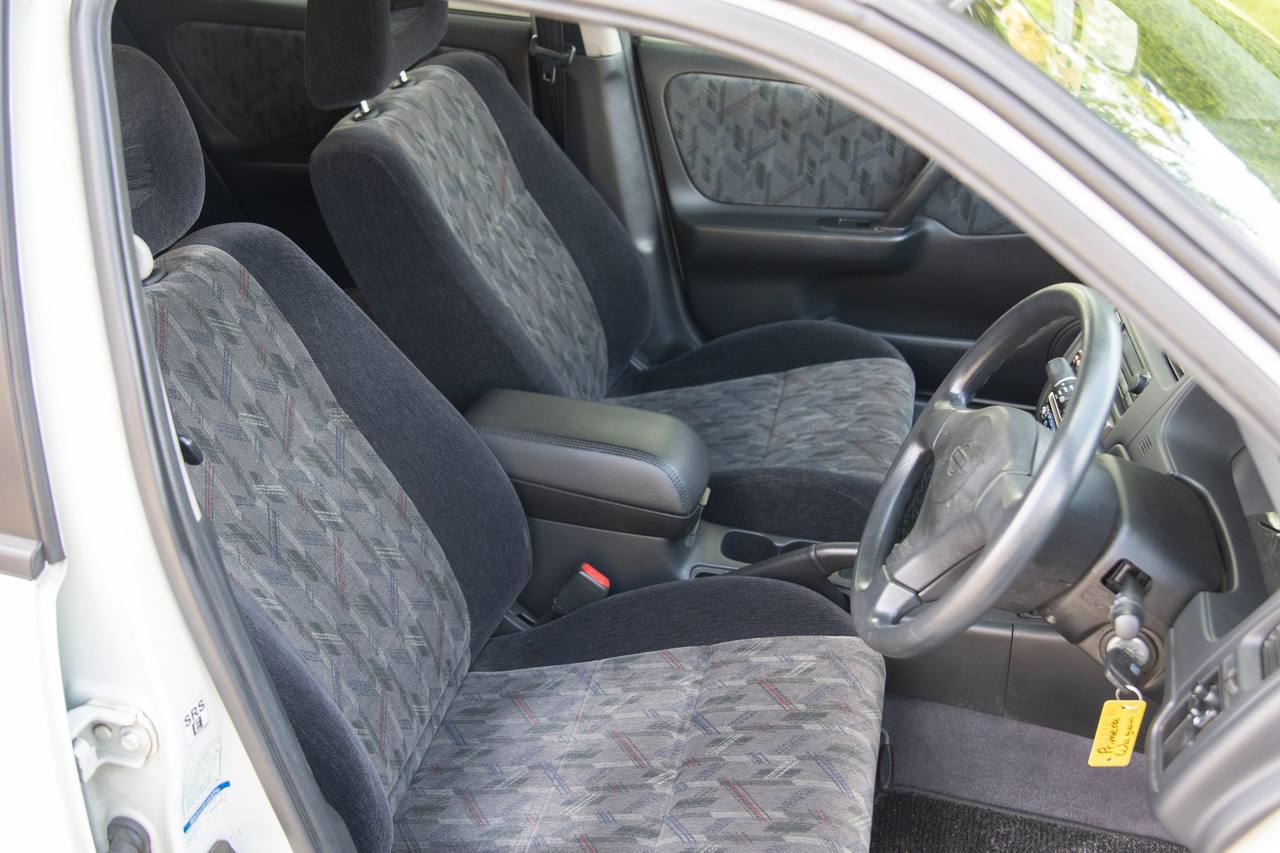 2000 Nissan Primera Estate RWD, PW, PL, PS, Automatic