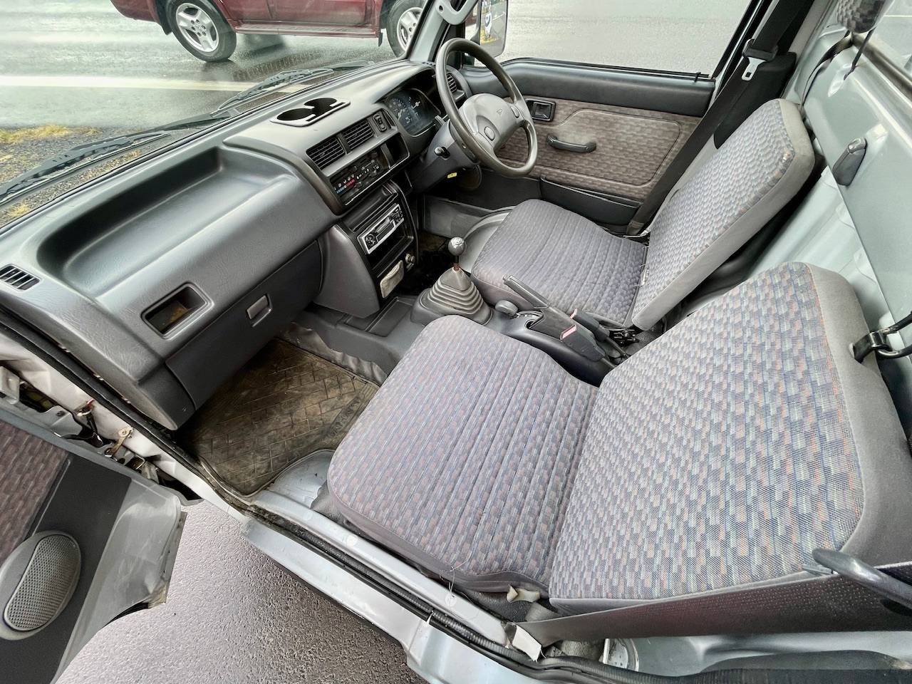 1999 Daihatsu Hi-Jet EFI DLI Twincam 4WD, 2Hi-4Hi-4Lo, PS, AC, 5MT