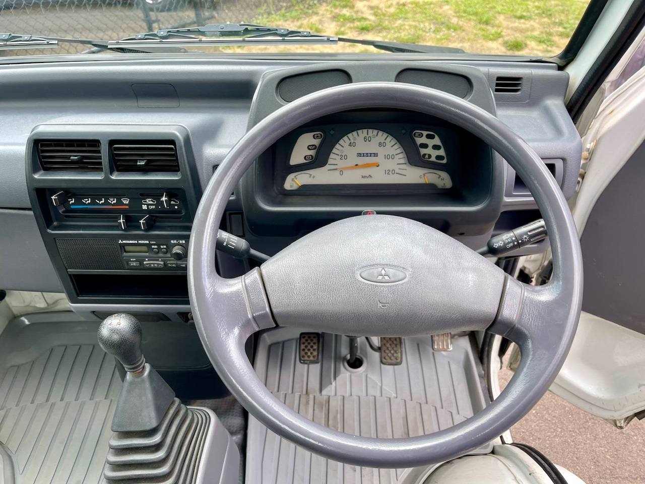 1998 Mitsubishi Minicab VX Special Edition 4WD, 2Hi-4Hi-4Lo, PS, 5MT
