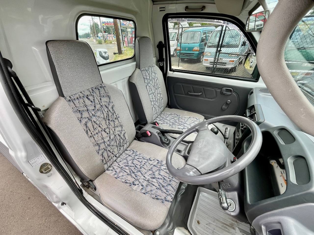 1998 Mitsubishi Minicab VX Special Edition 4WD, 2Hi-4Hi-4Lo, PS, 5MT