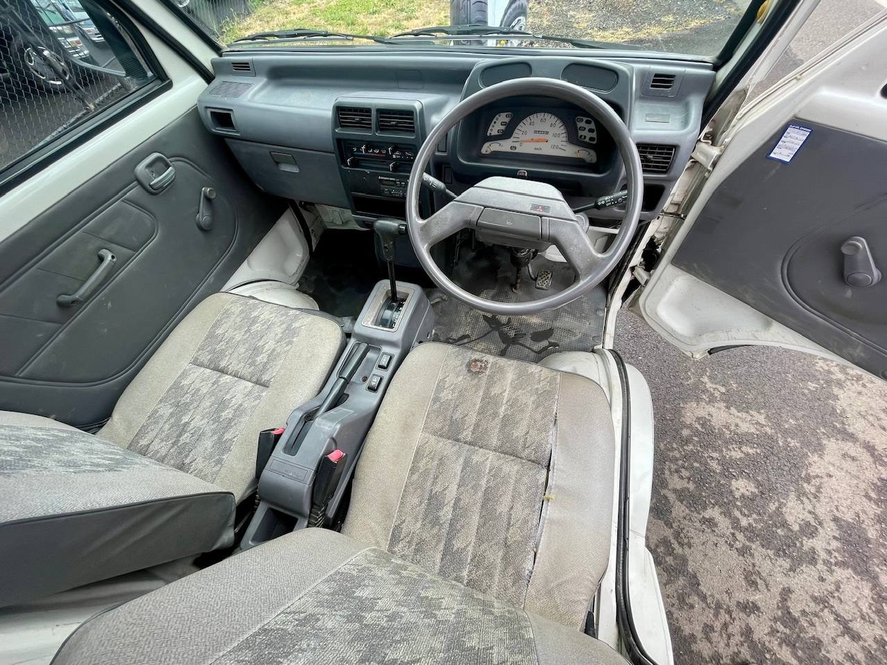 1996 Mitsubishi Minicab TD 4WD, 2Hi-4Hi, Automatic