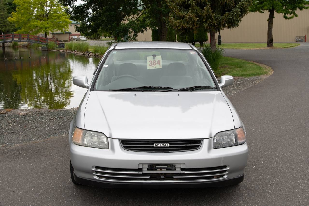 1996 Isuzu Gemini 1.6L FWD, EFI, PS, PW, ABS, AC, 5MT