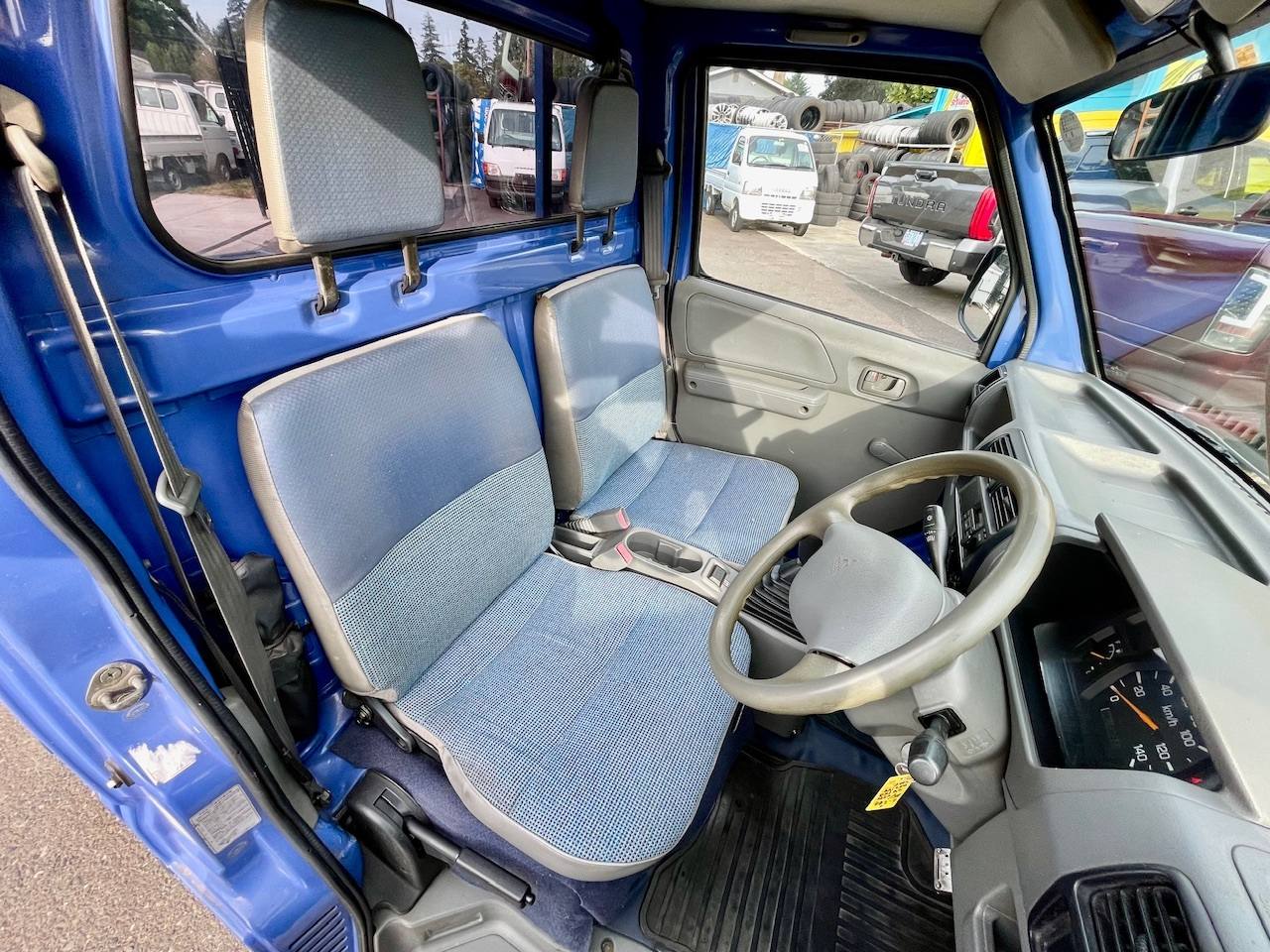 2000 Mitsubishi Minicab Special Edition 4WD, 2Hi-4Hi-4Lo, AC, PS, 5MT
