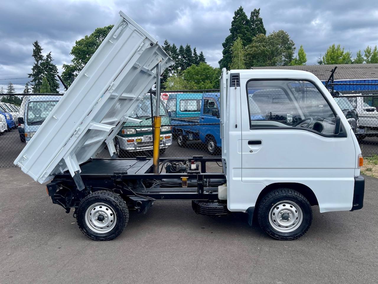 1995 Subaru Sambar SD Dump 4WD, 2Hi-4Hi, EL Gear, 5MT, Like New!