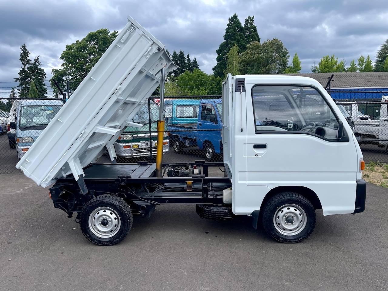 1995 Subaru Sambar SD Dump 4WD, 2Hi-4Hi, EL Gear, 5MT, Like New!