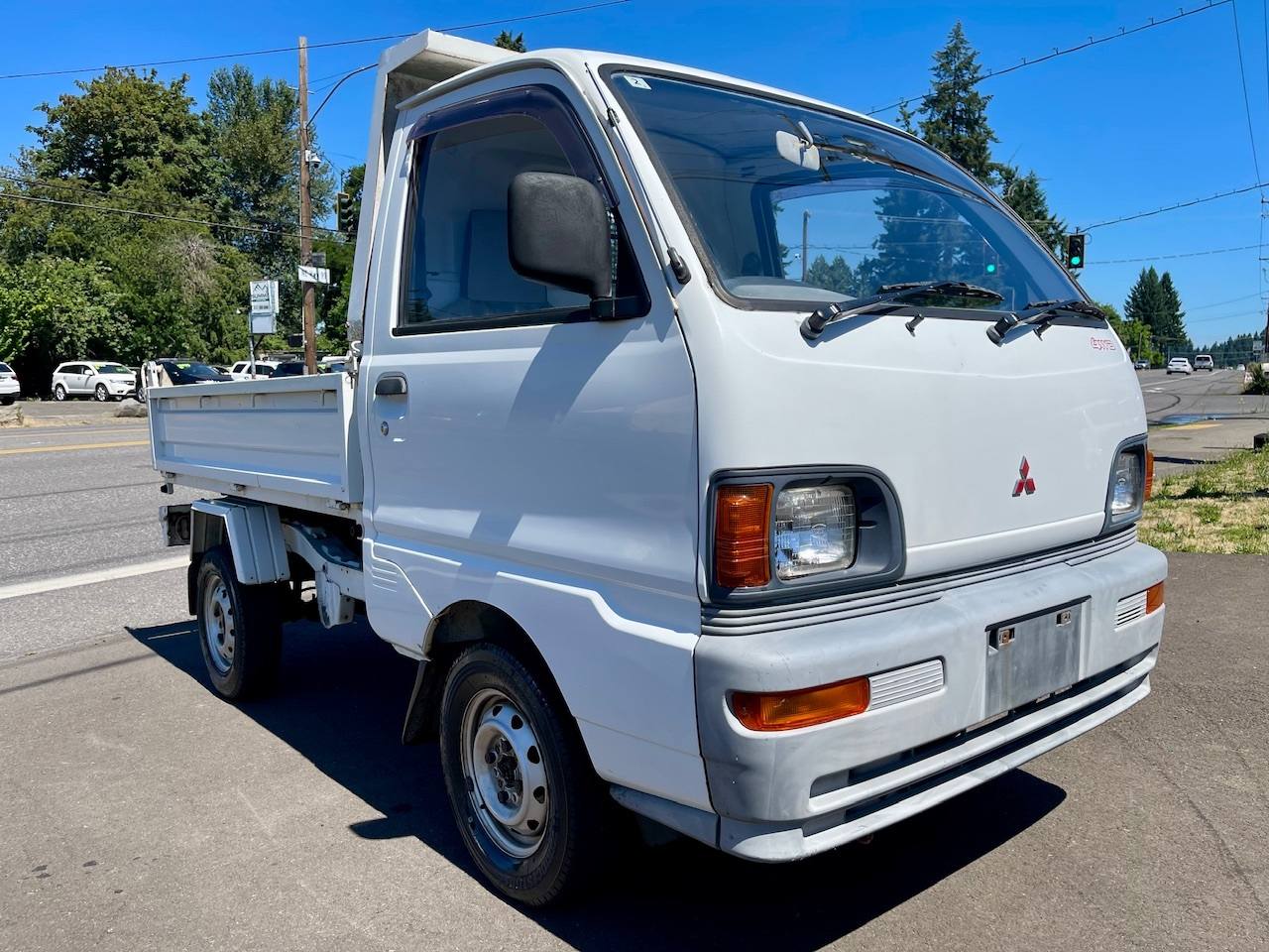 1994 Mitsubishi Minicab HD Dump 4WD, 2Hi-4Hi-4Lo, 4MT