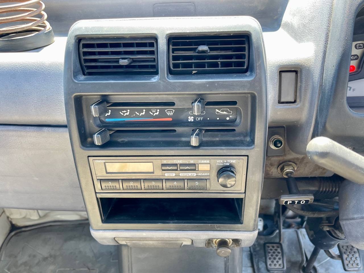 1994 Mitsubishi Minicab HD Dump 4WD, 2Hi-4Hi-4Lo, 4MT