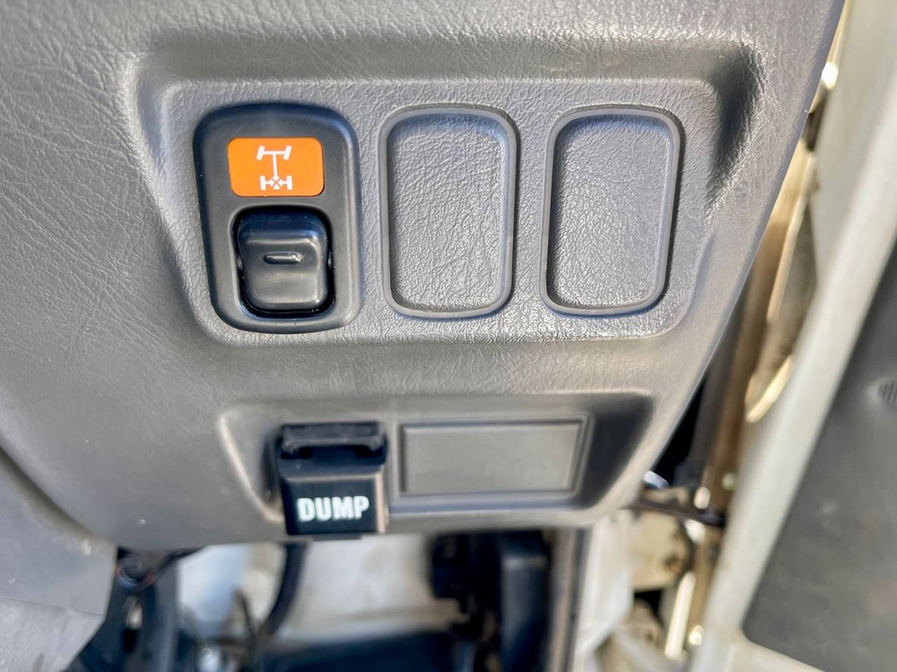 1994 Daihatsu Hi-Jet Climber Dump 4WD, 2Hi-4Hi-4Lo, 5MT, Difflock