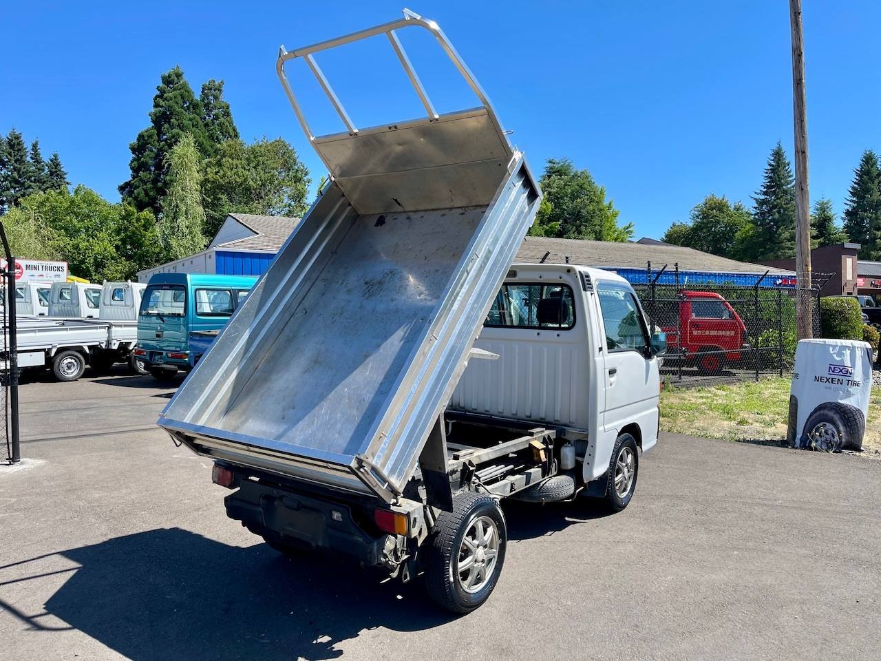 1996 Subaru Sambar SS Dump  4WD, 2Hi-4Hi, 5MT, Diff Lock