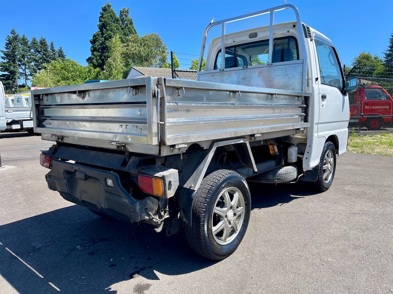 1996 Subaru Sambar SS Dump  4WD, 2Hi-4Hi, 5MT, Diff Lock