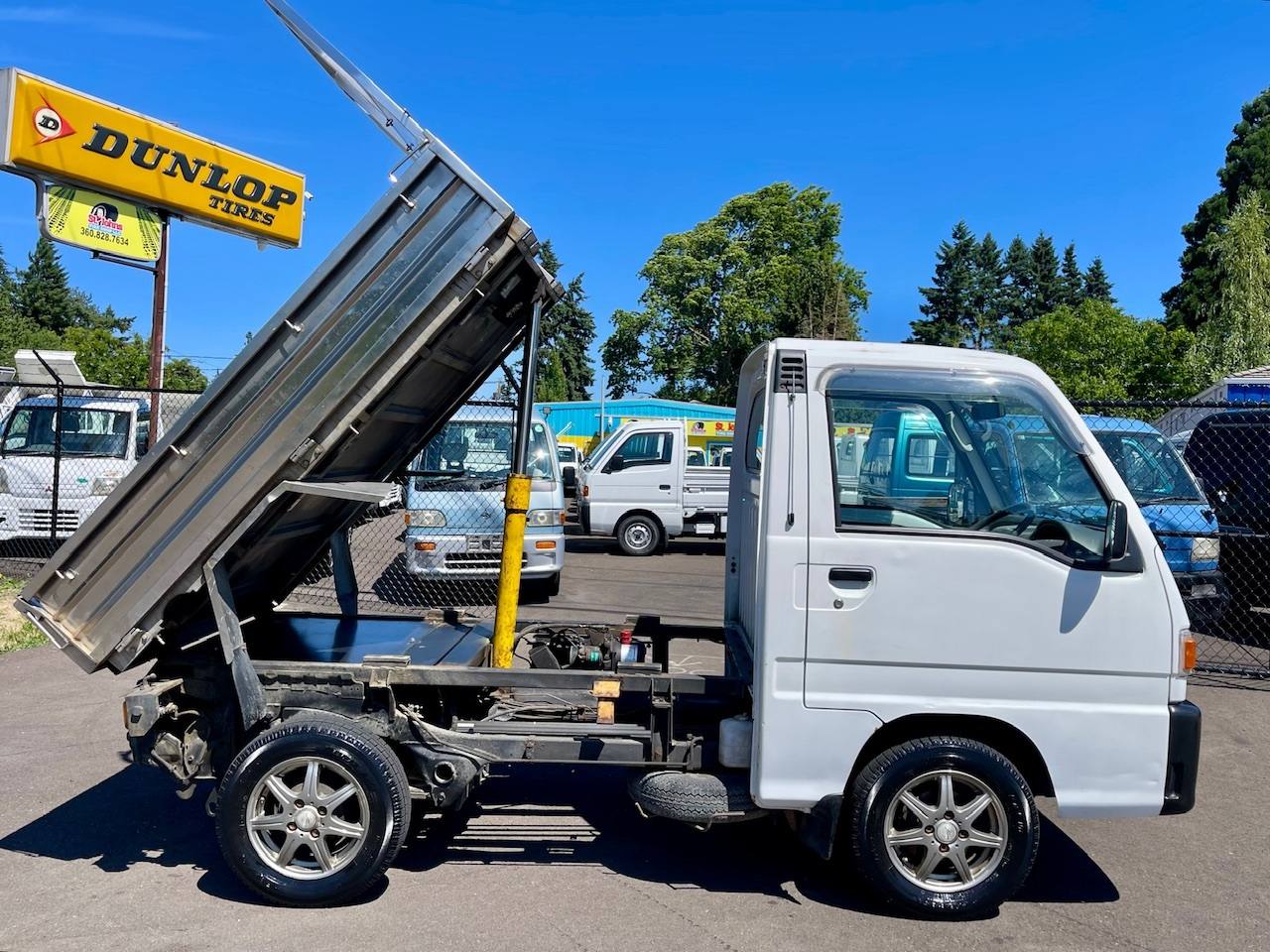 1996 Subaru Sambar SS Dump  4WD, 2Hi-4Hi, 5MT, Diff Lock