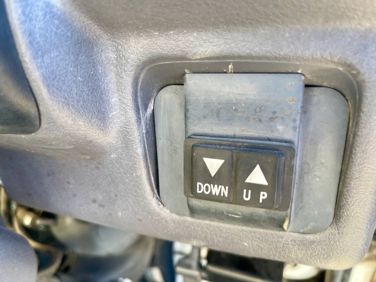 1995 Mitsubishi Minicab SD Dump 4WD, 2Hi-4Hi-4Lo, PS, AC, 5MT, LSD