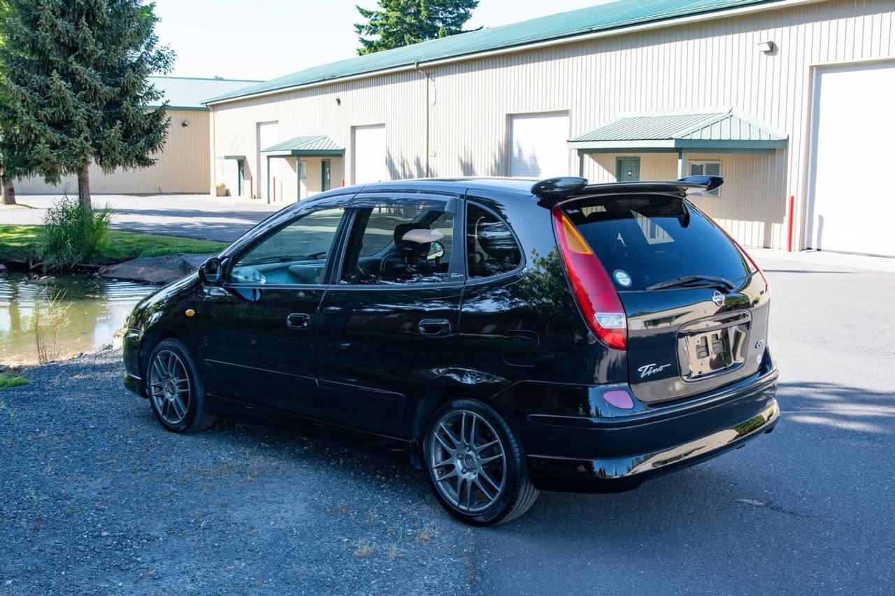 1999 Nissan Tino Autech SR20, FWD, PS, PW, PL, AC, Automatic