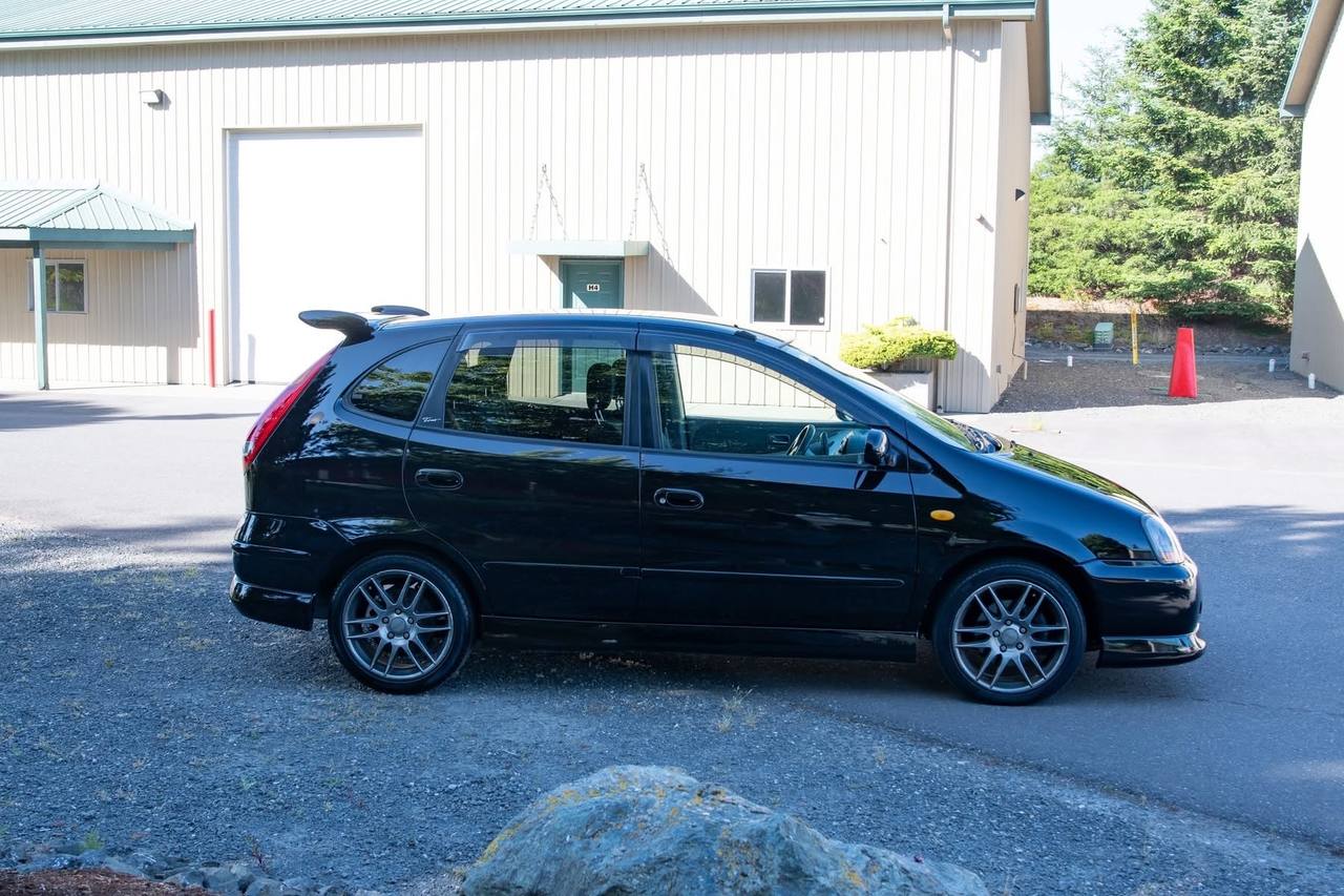 1999 Nissan Tino Autech SR20, FWD, PS, PW, PL, AC, Automatic