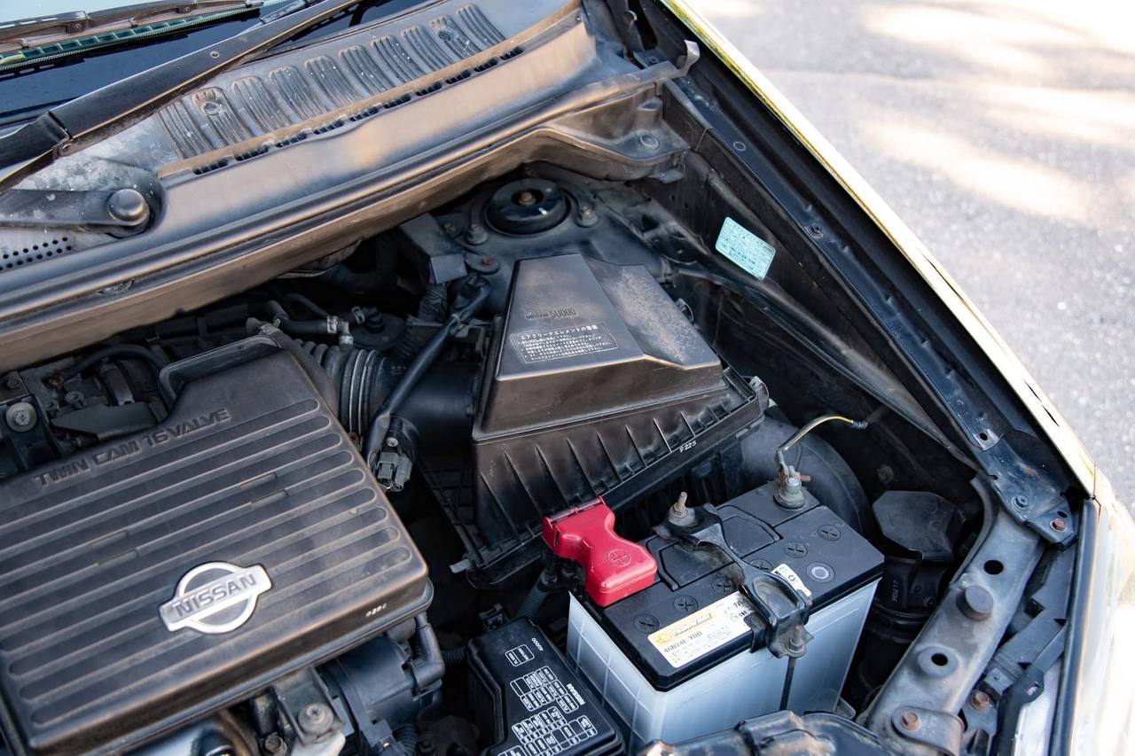 1999 Nissan Tino Autech SR20, FWD, PS, PW, PL, AC, Automatic