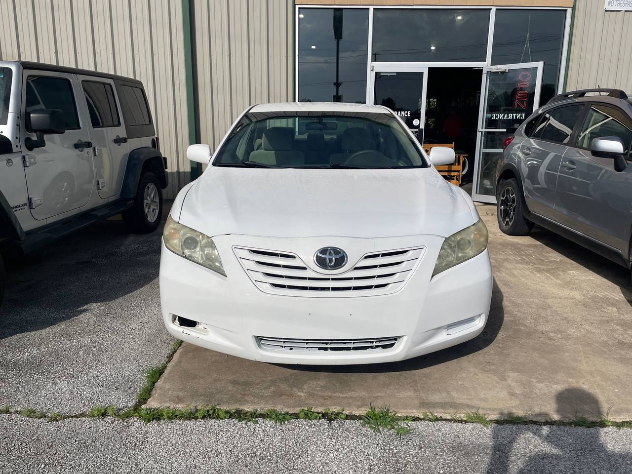 2009 Toyota Camry XLE 5-Spd AT