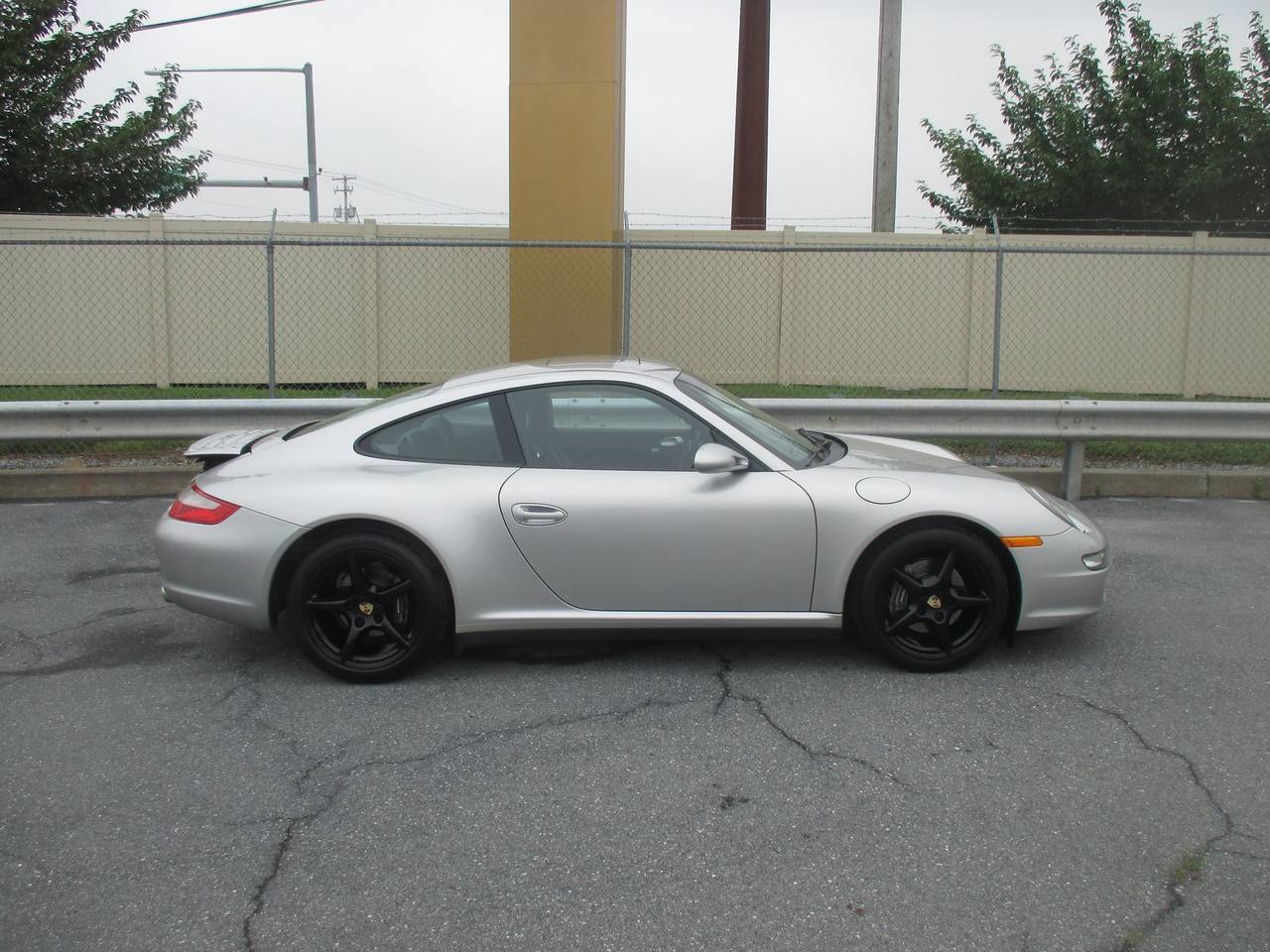 2006 Porsche 911 Carrera 4 image 1