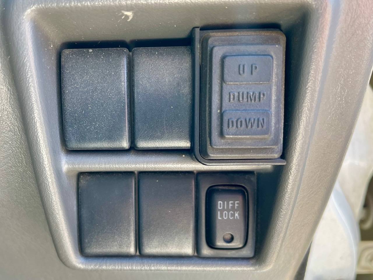 1999 Suzuki Carry EFI Dump 4WD, 2Hi-4Hi-4Lo, 5MT, Difflock