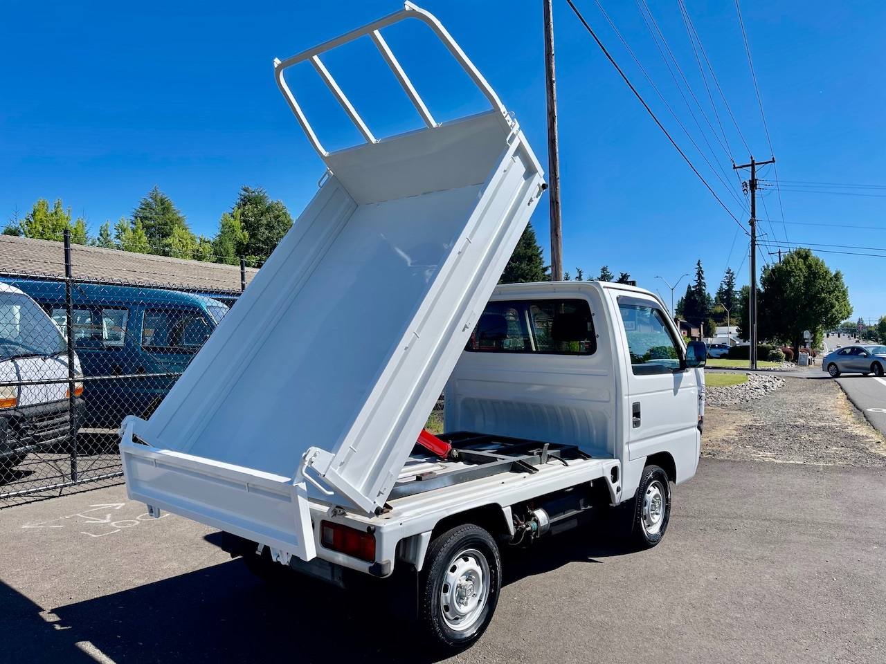 1997 Honda Acty HD Dump Realtime 4WD, Mid Engine, 5MT, AC