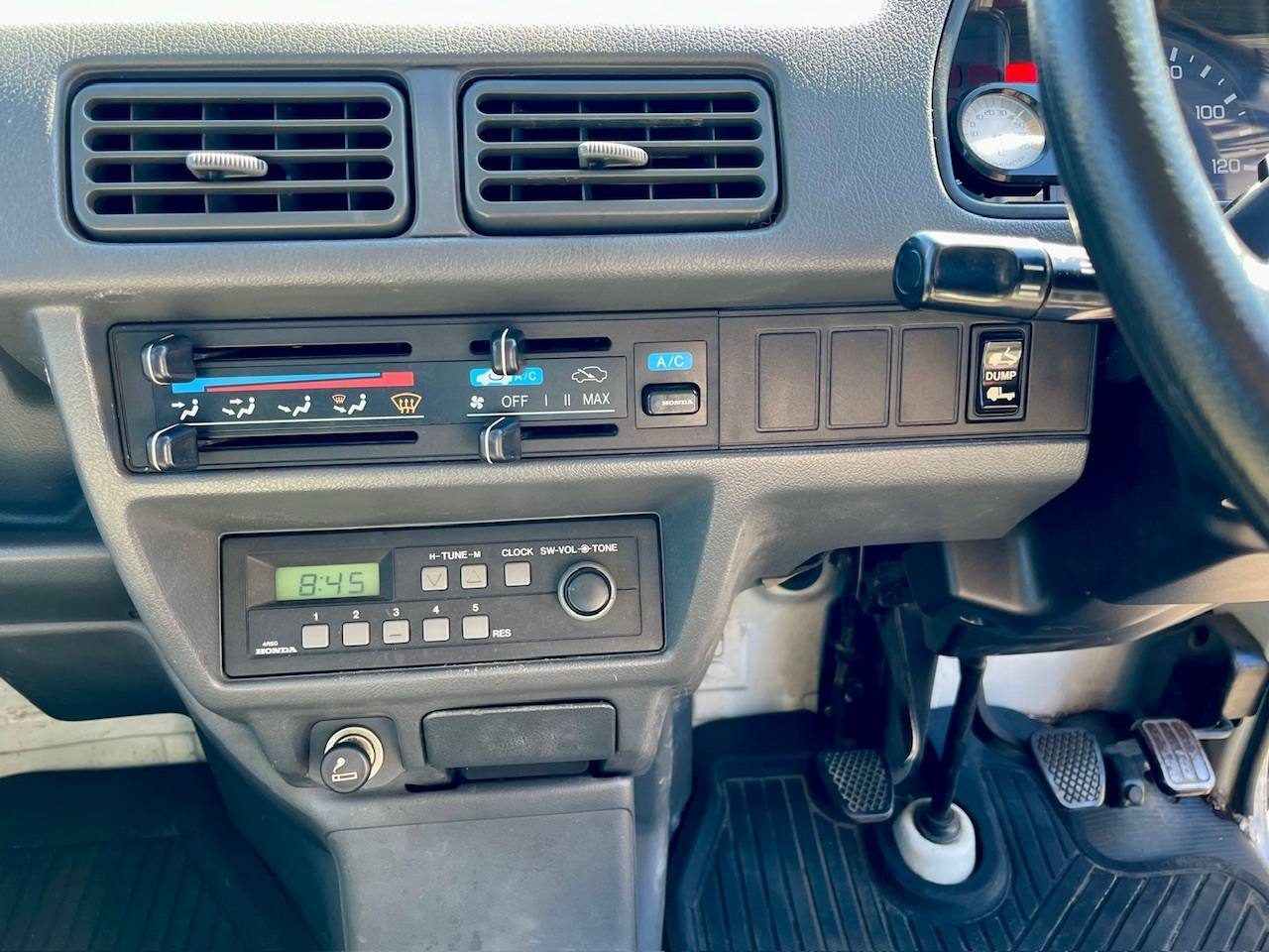 1997 Honda Acty HD Dump Realtime 4WD, Mid Engine, 5MT, AC