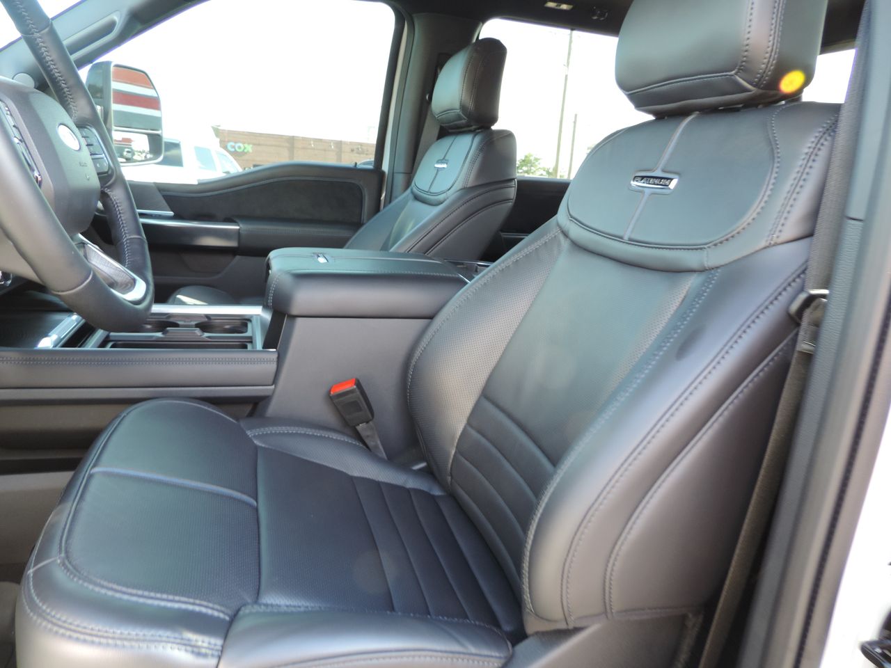 2025 Ford F-250 SD Crew Cab Platinum Tremor 4WD