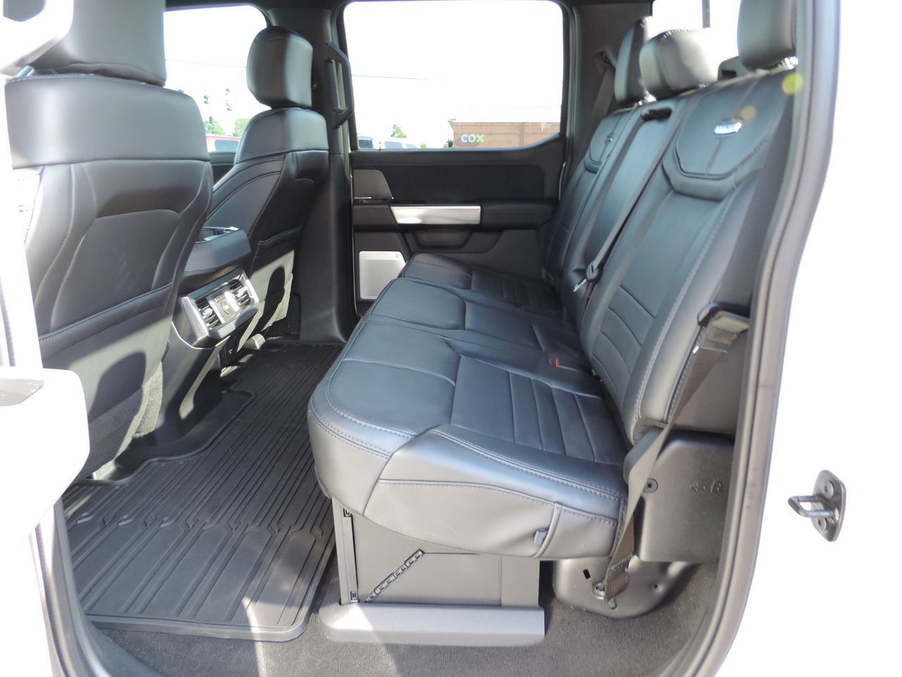 2025 Ford F-250 SD Crew Cab Platinum Tremor 4WD