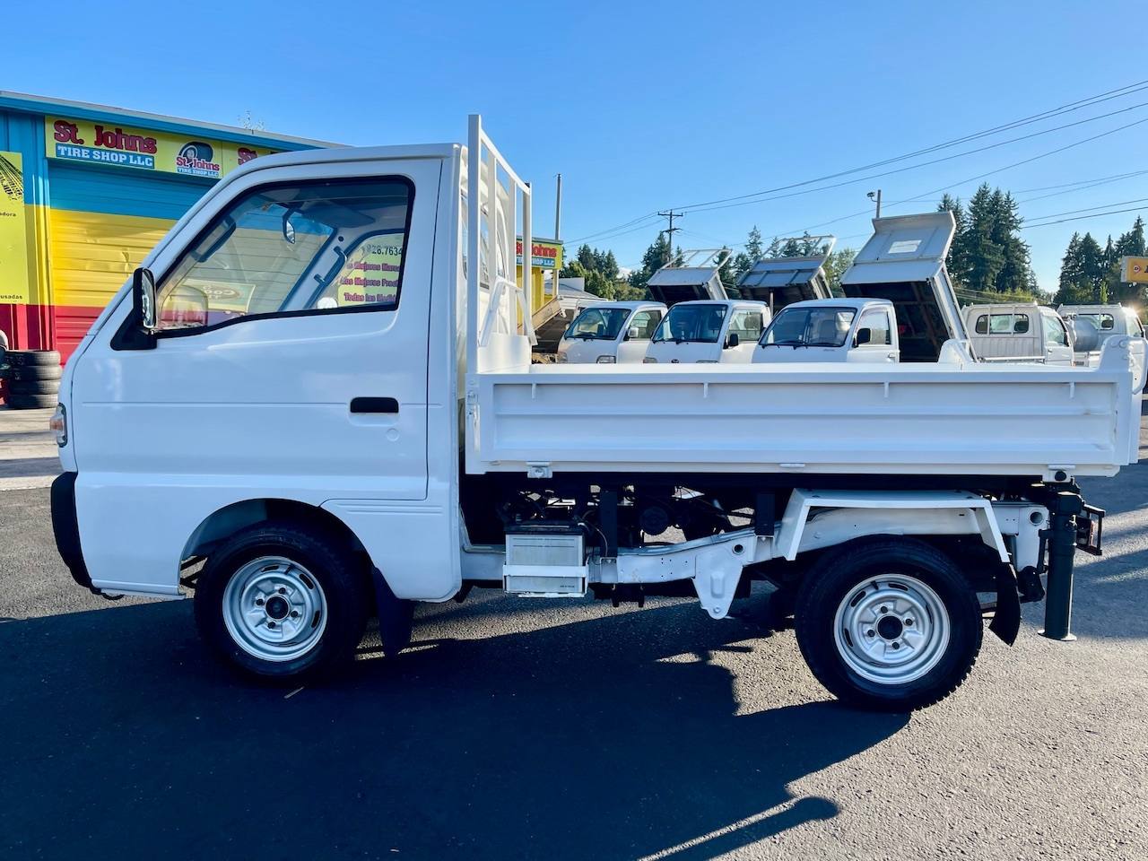 1993 Mazda Scrum Scissor Lift HD Dump 4WD, 2Hi-4Hi-4Lo, 4MT