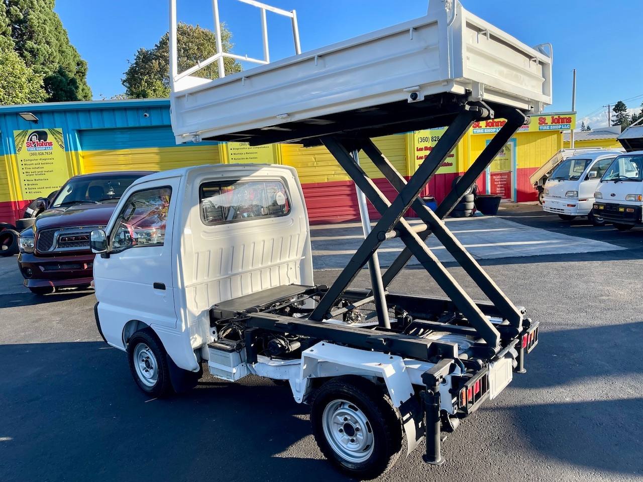 1993 Mazda Scrum Scissor Lift HD Dump 4WD, 2Hi-4Hi-4Lo, 4MT