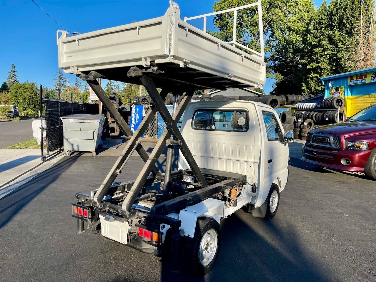 1993 Mazda Scrum Scissor Lift HD Dump 4WD, 2Hi-4Hi-4Lo, 4MT