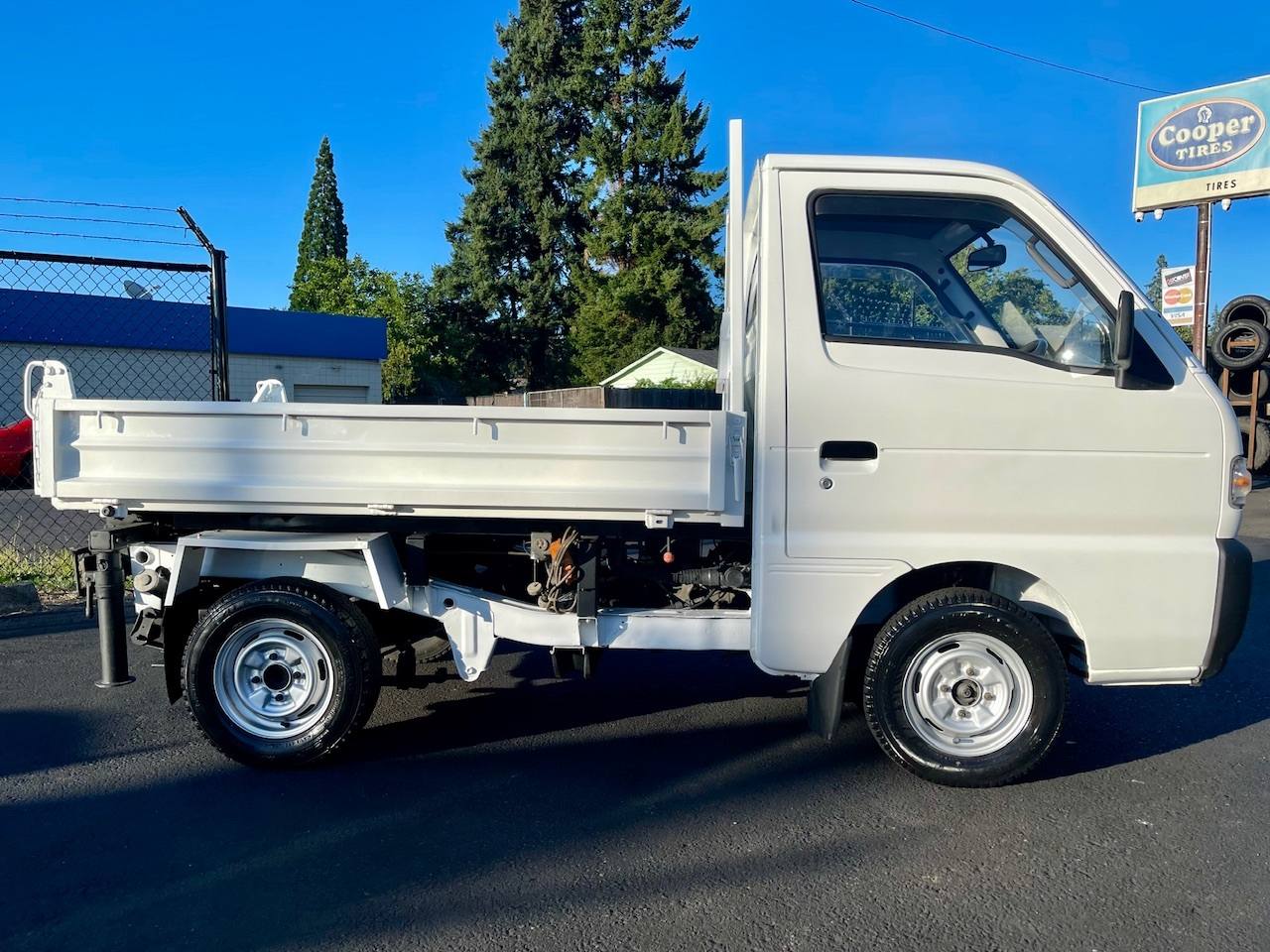 1993 Mazda Scrum Scissor Lift HD Dump 4WD, 2Hi-4Hi-4Lo, 4MT