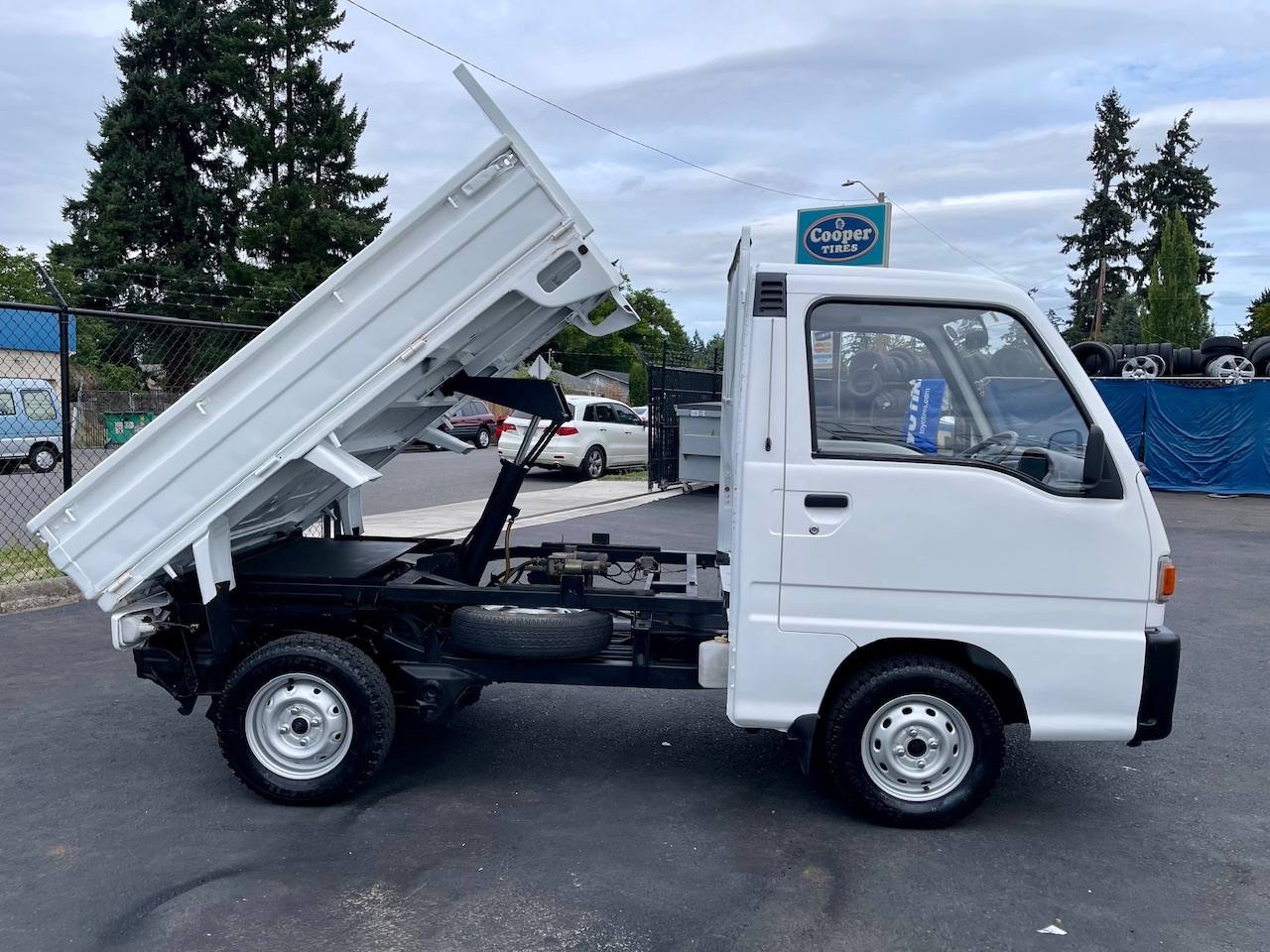 1992 Subaru Sambar SD Dump 4WD, 2Hi-4Hi, EL Gear, 5MT, Like New!
