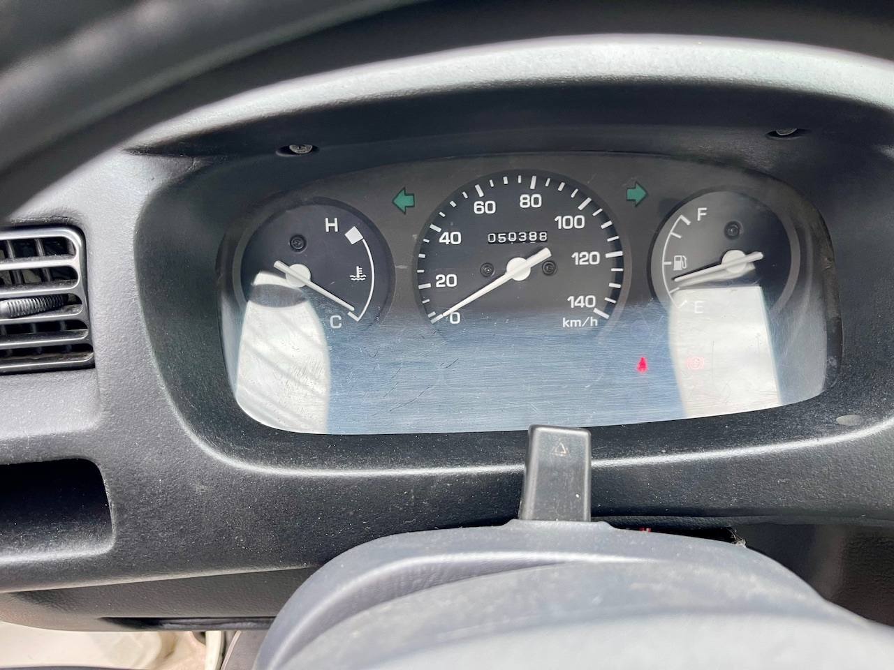 1999 Daihatsu Hi-Jet EFI DLI 4WD, 2Hi-4Hi, 5MT, ***Left Hand Drive***