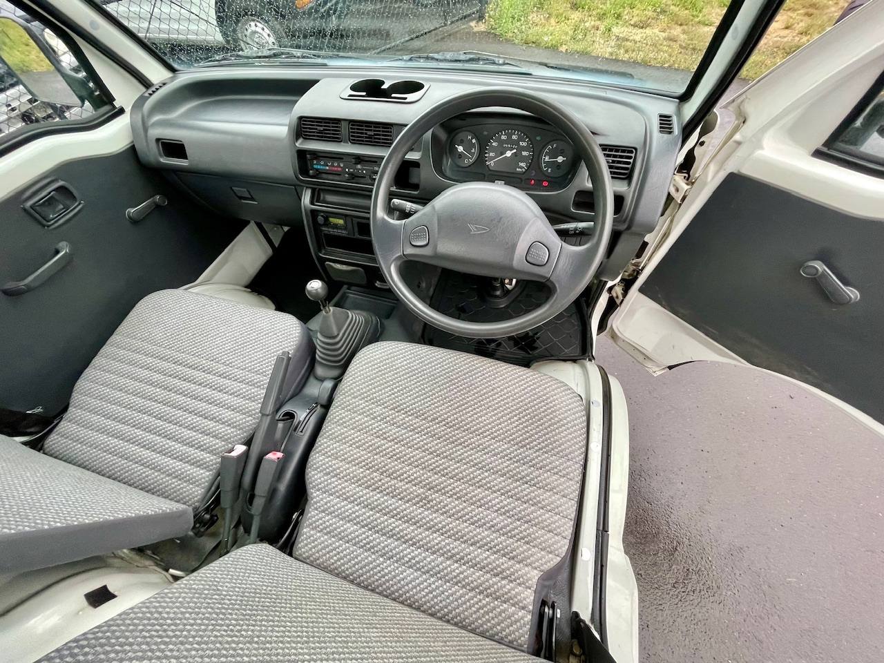 1999 Daihatsu Hi-Jet EFI DLI Twincam 4WD, 2Hi-4Hi-4Lo, AC, PS, 5MT