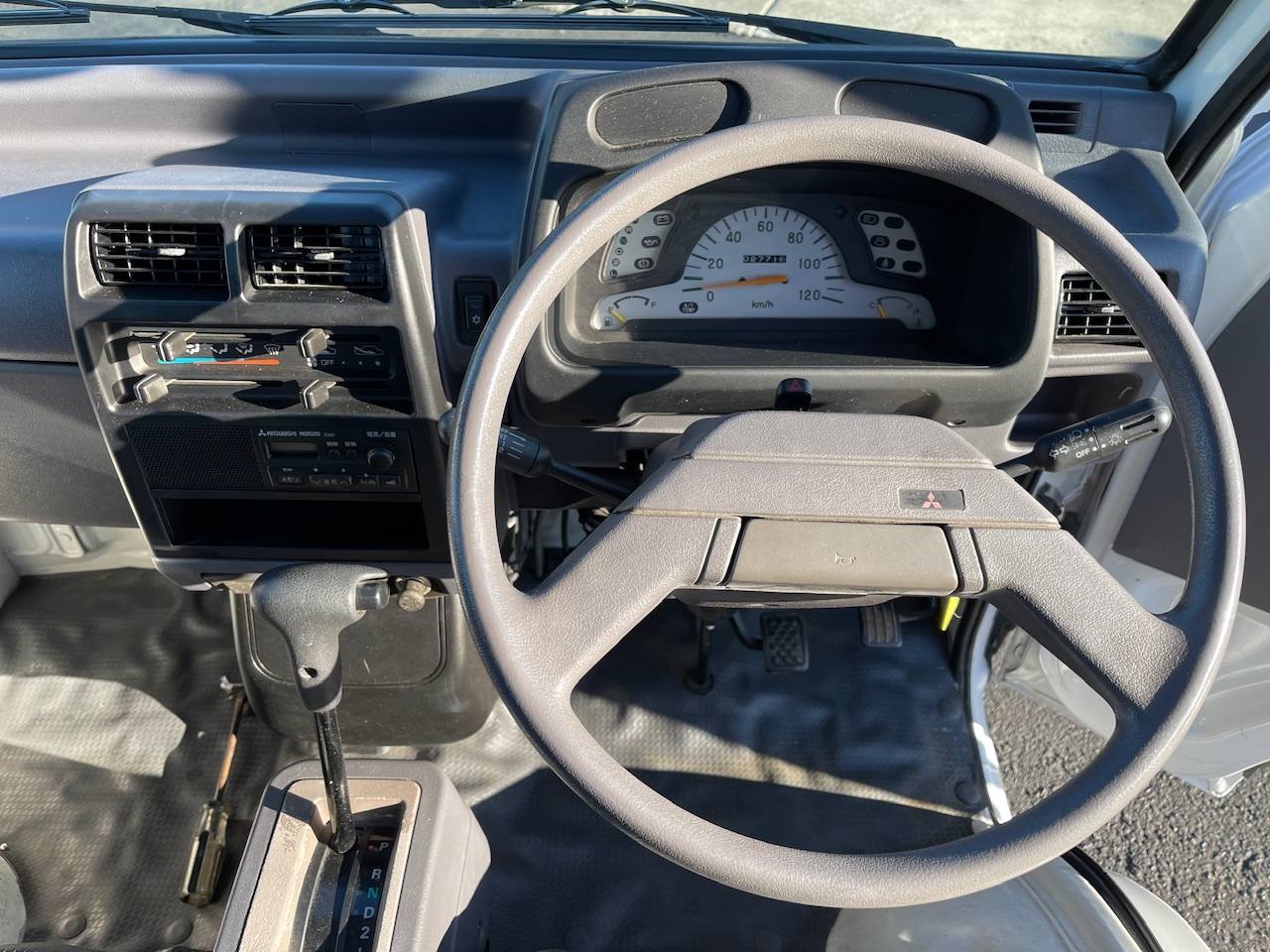 1997 Mitsubishi Minicab TL 4WD, 2Hi-4Hi, PS, AC, Automatic