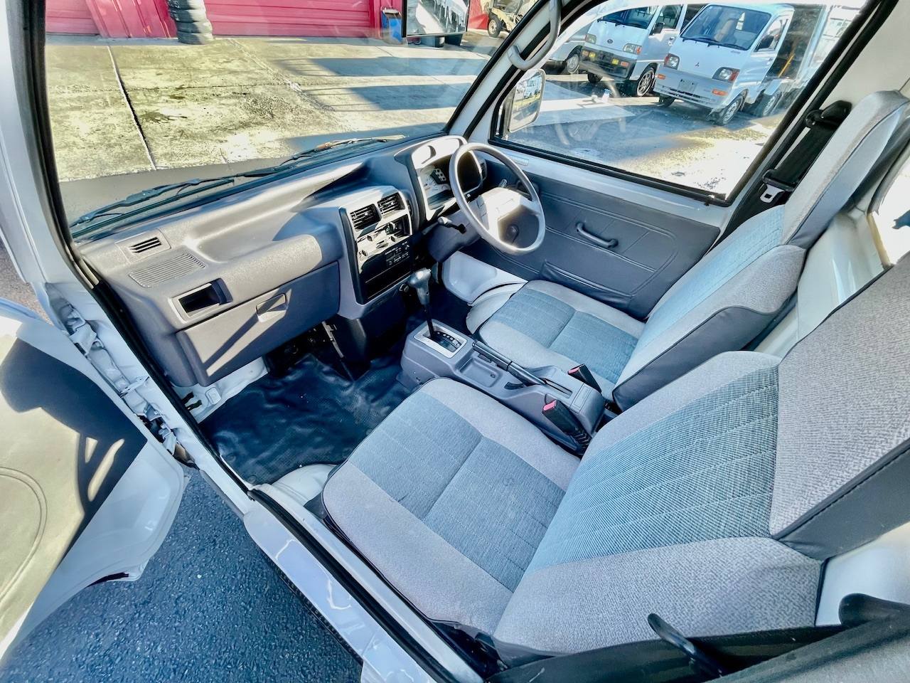 1997 Mitsubishi Minicab TL 4WD, 2Hi-4Hi, PS, AC, Automatic