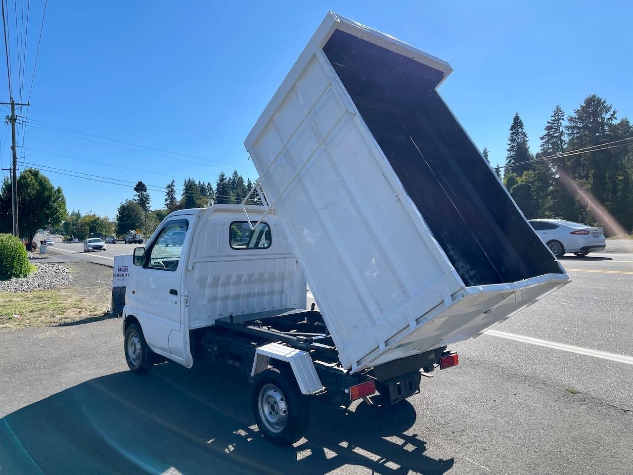 2000 Suzuki Carry Deep Dump 4WD, 2Hi-4Hi-4Lo, AC, PS, 5MT