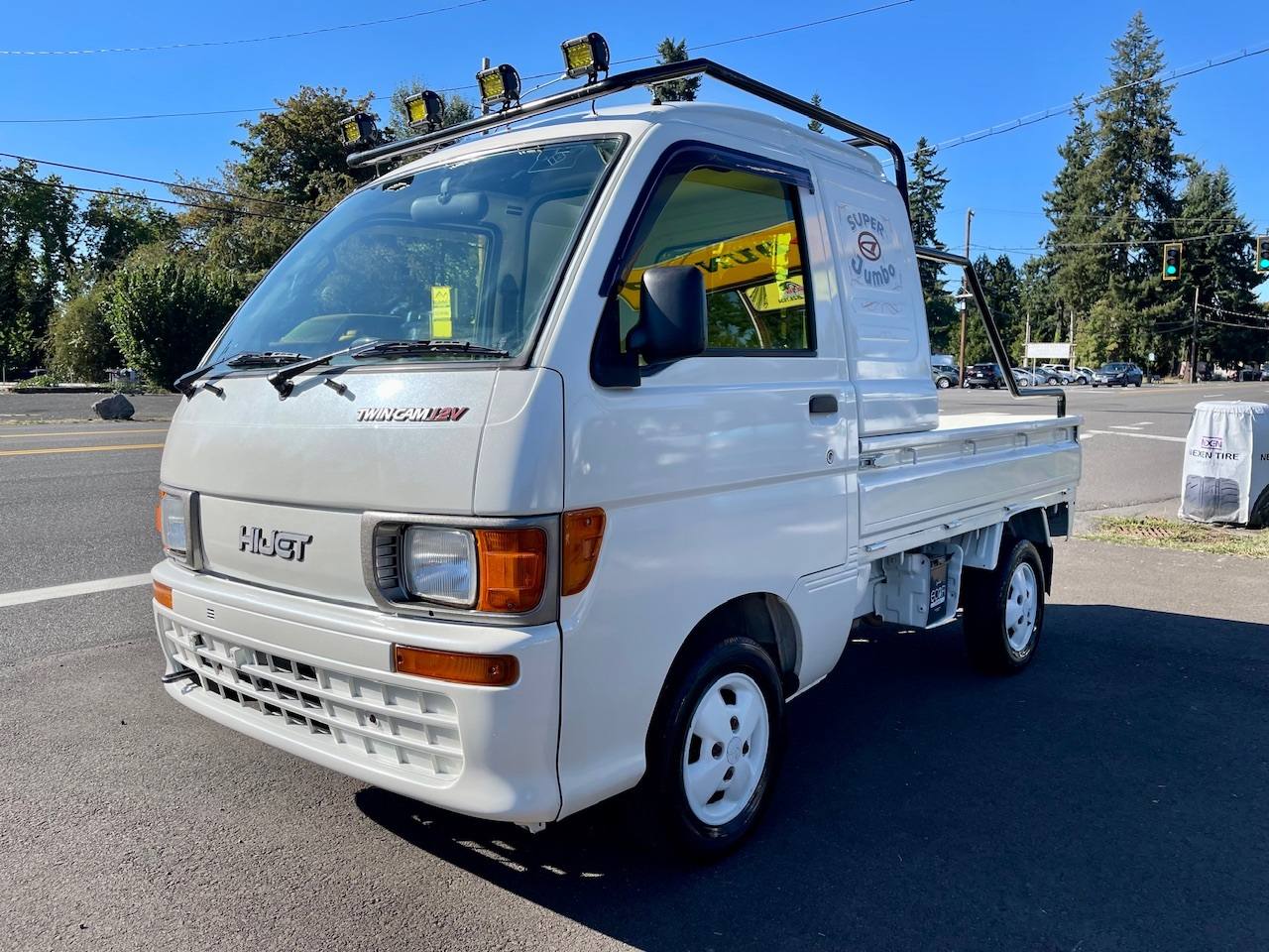 1998 Daihatsu Hi-Jet Super Jumbo 2WD, AC, Automatic, Custom Built