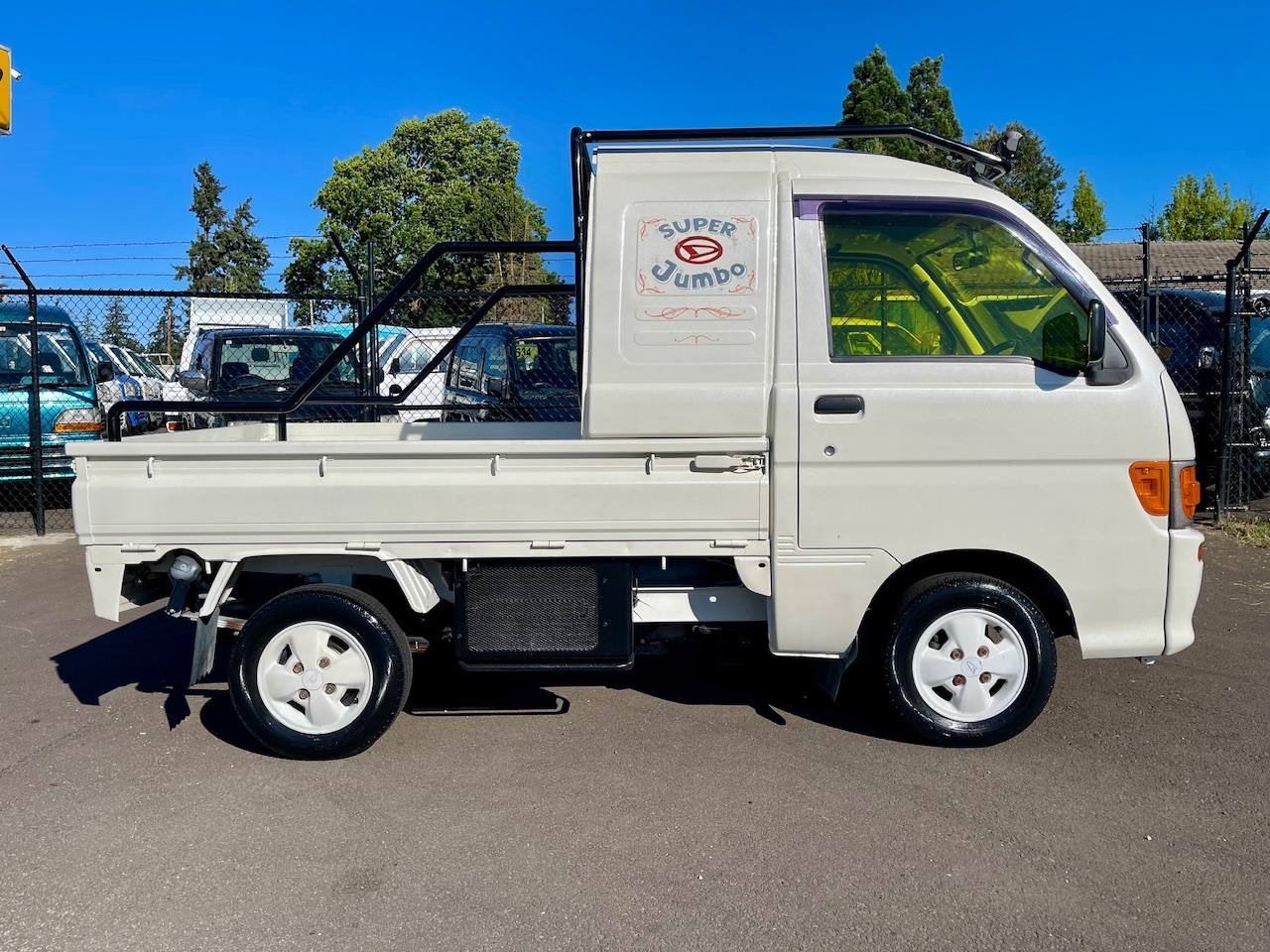 1998 Daihatsu Hi-Jet Super Jumbo 2WD, AC, Automatic, Custom Built