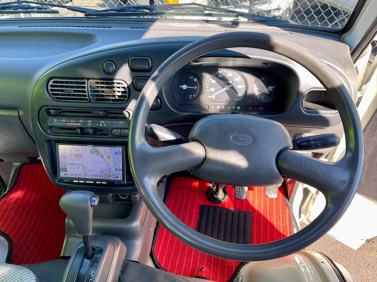 1998 Daihatsu Hi-Jet Super Jumbo 2WD, AC, Automatic, Custom Built