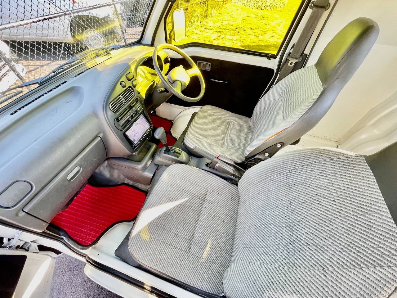 1998 Daihatsu Hi-Jet Super Jumbo 2WD, AC, Automatic, Custom Built