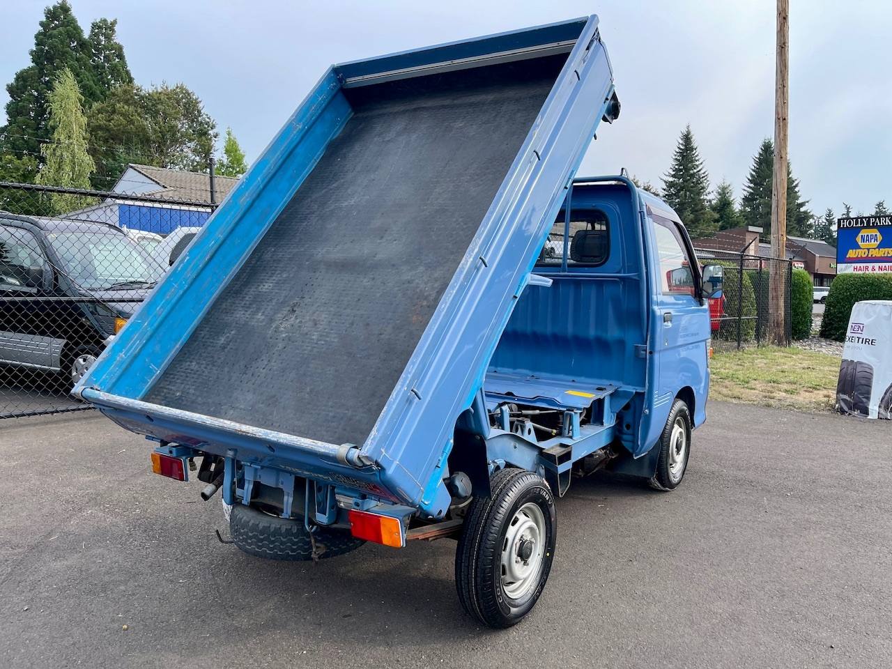 1995 Daihatsu Hi-Jet Climber Dump 4WD, 2Hi-4Hi-4Lo, 5MT, Difflock