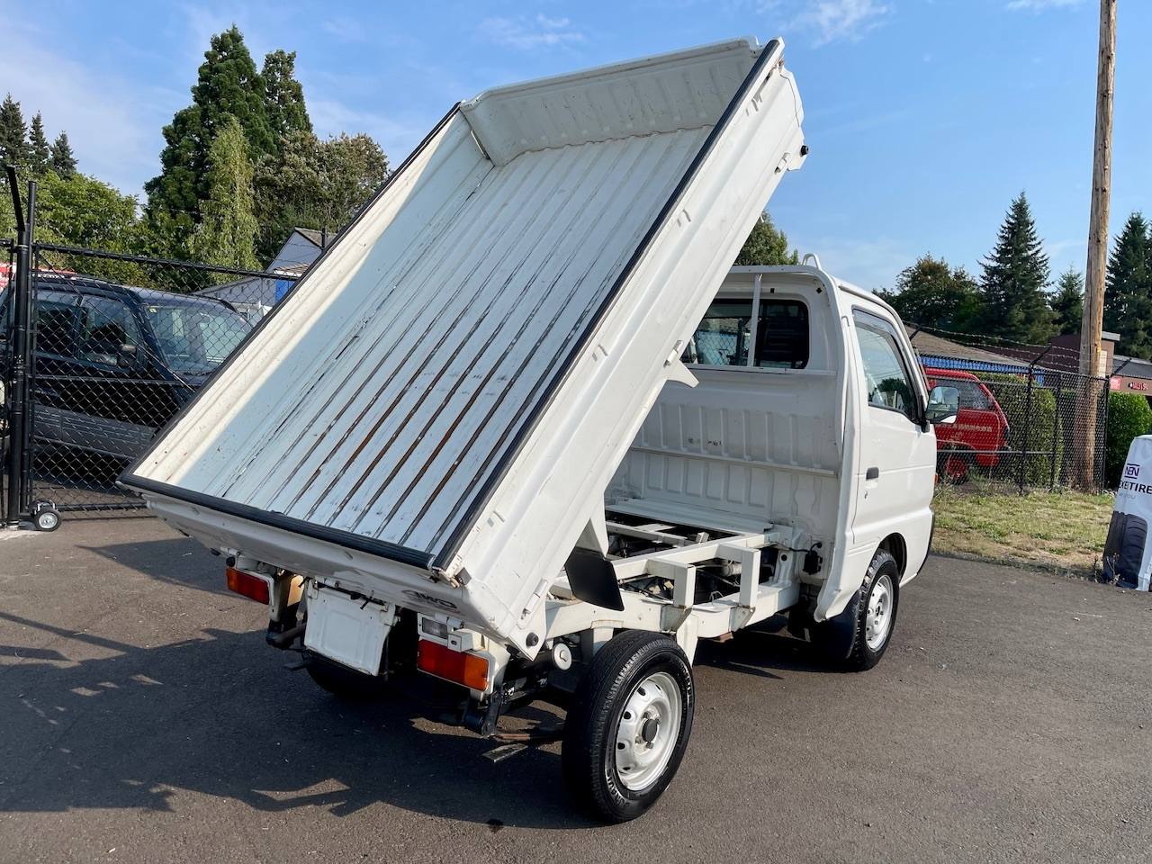 1997 Suzuki Carry SD Dump 4WD, 2Hi-4Hi-4Lo, 4MT, Diff Lock, Like New