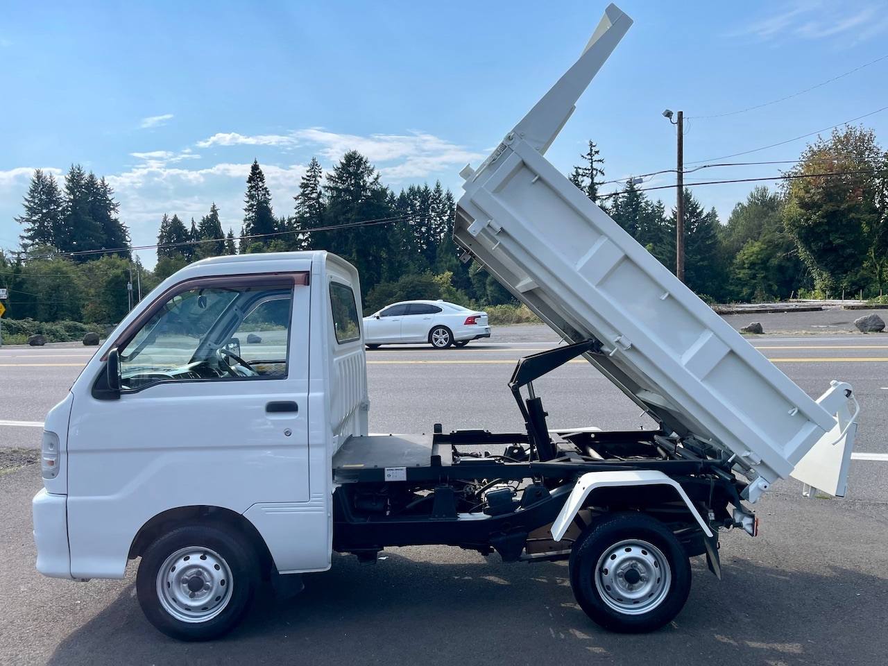 2000 Daihatsu Hi-Jet PTO HD Dump 4WD, 2Hi-4Hi-4Lo, AC, 5MT