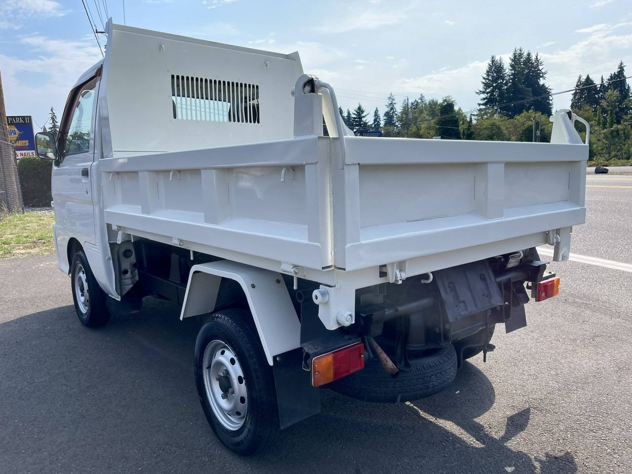 2000 Daihatsu Hi-Jet PTO HD Dump 4WD, 2Hi-4Hi-4Lo, AC, 5MT