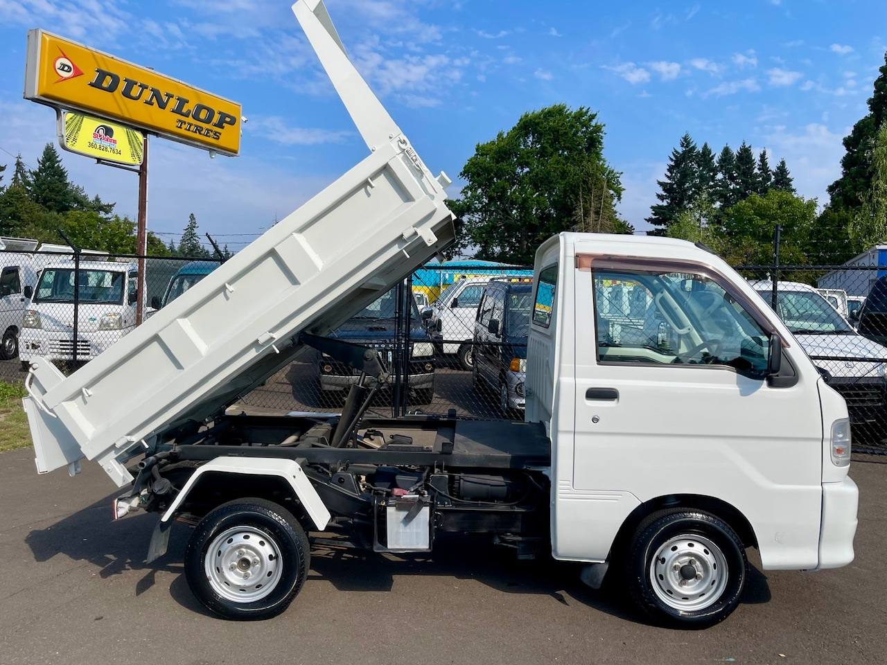 2000 Daihatsu Hi-Jet PTO HD Dump 4WD, 2Hi-4Hi-4Lo, AC, 5MT