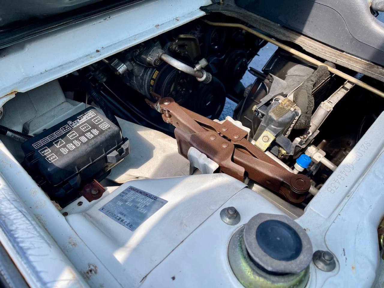 2000 Daihatsu Hi-Jet PTO HD Dump 4WD, 2Hi-4Hi-4Lo, AC, 5MT