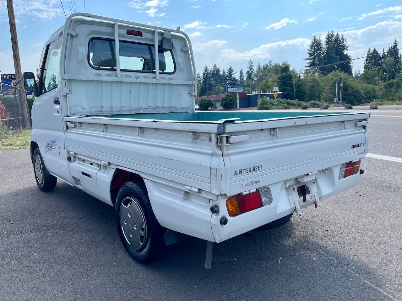 2000 Mitsubishi Minicab Special Edition RWD, PS, AC, Automatic, Rare!