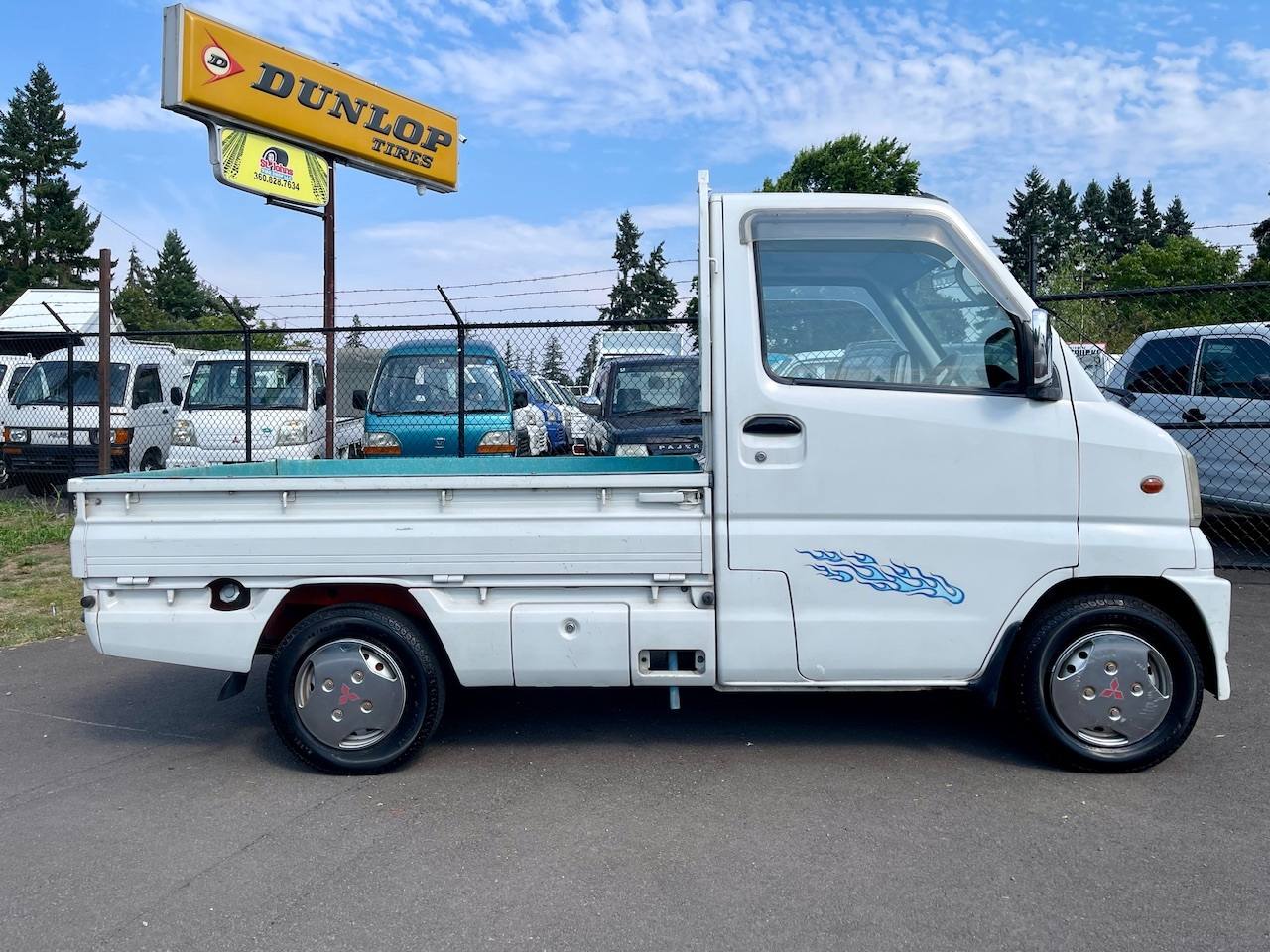 2000 Mitsubishi Minicab Special Edition RWD, PS, AC, Automatic, Rare!