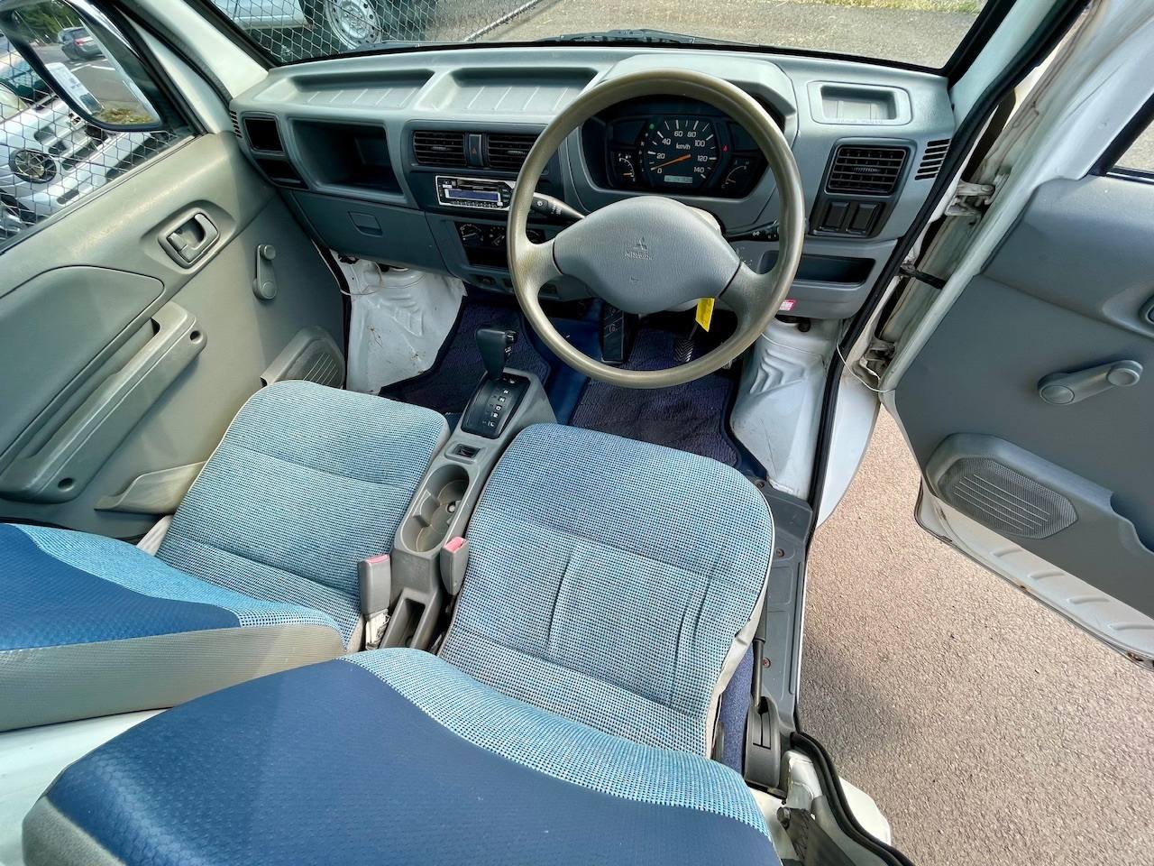 2000 Mitsubishi Minicab Special Edition RWD, PS, AC, Automatic, Rare!